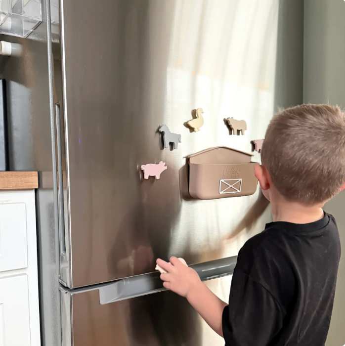 Calla & Friends Farm Suction Play Set