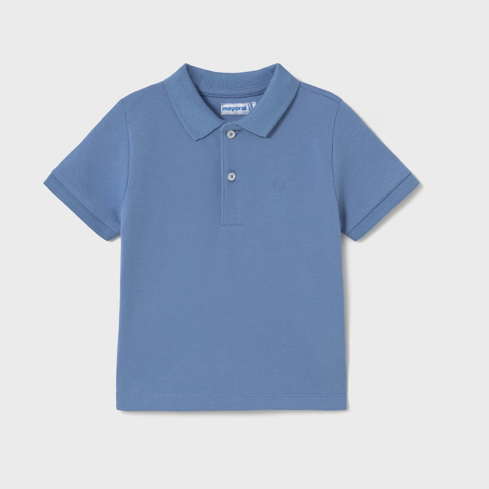Boy’s blue polo shirt with collar and buttons, made from 100% cotton.