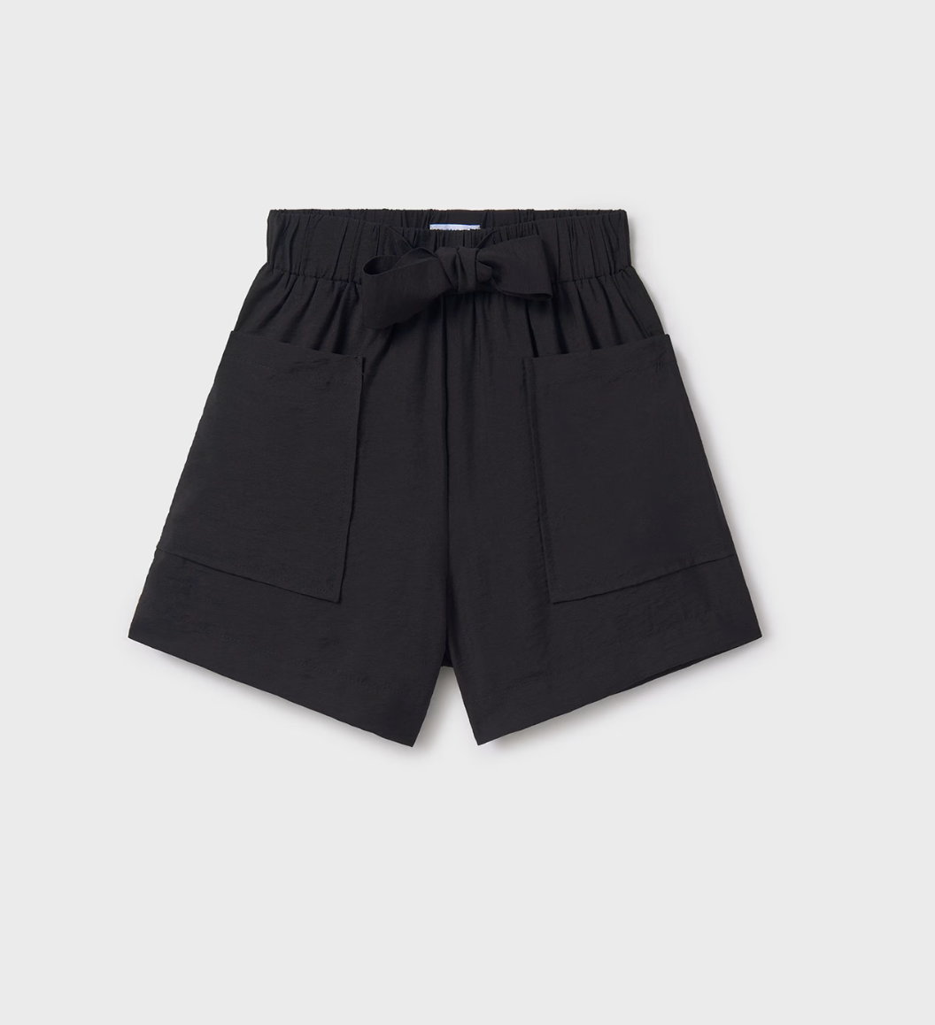 Mayoral tween girl black bow tie shorts with front pockets.