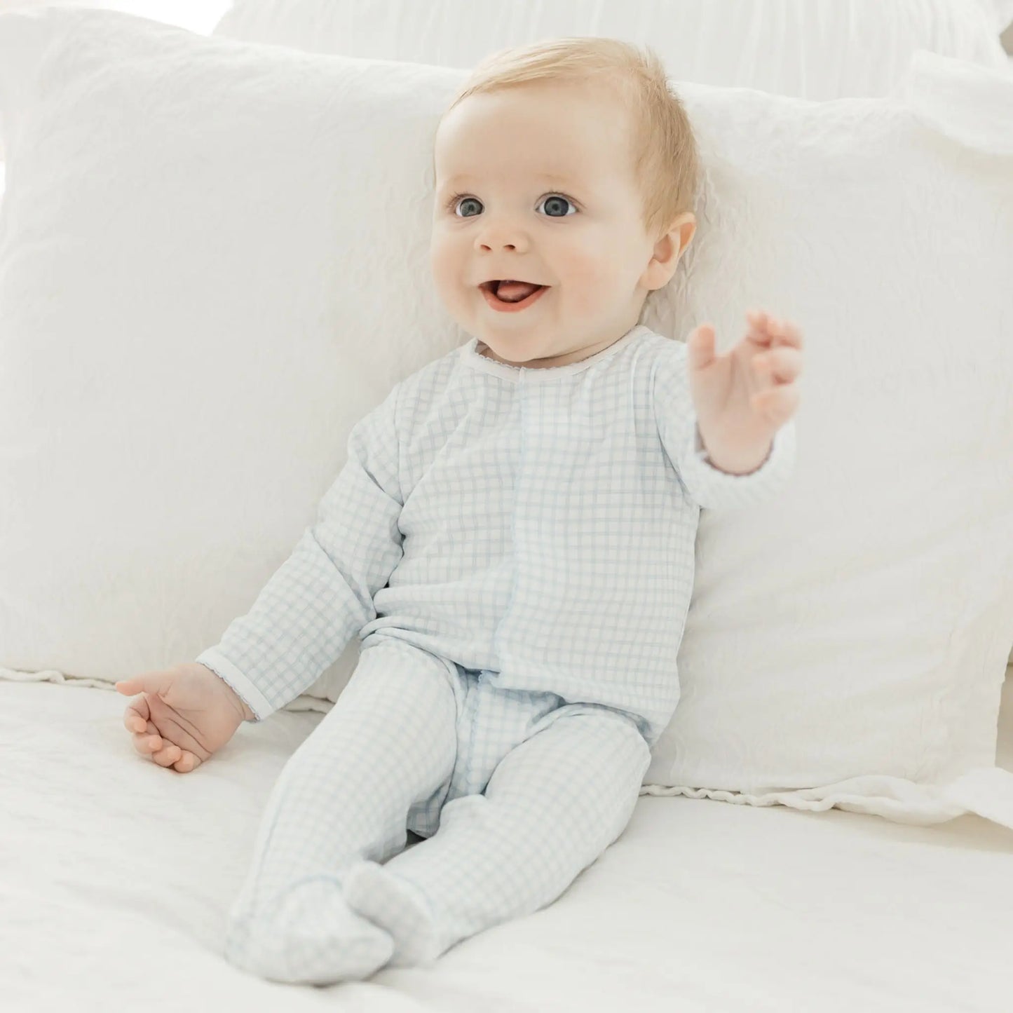 Magnolia Baby Light Blue Peek-A-Boo Wishes Zip Footie