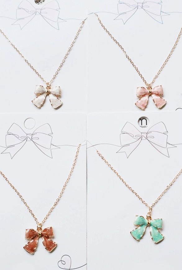 Bow Pendant Necklace