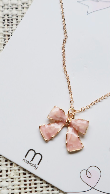 Bow Pendant Necklace