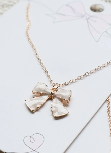 Bow Pendant Necklace