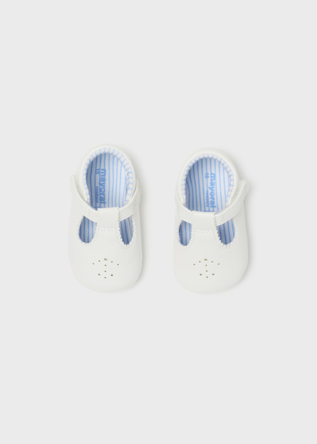 Mayoral White T-Strap Crib Shoes